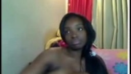 Black colombienne à la webcam