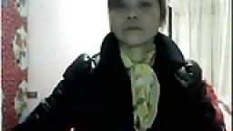 Mature chinoise aime jouer à la webcam