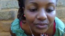 Une black africaine montre ses gros nichons à la webcam - Vidéo x - #02